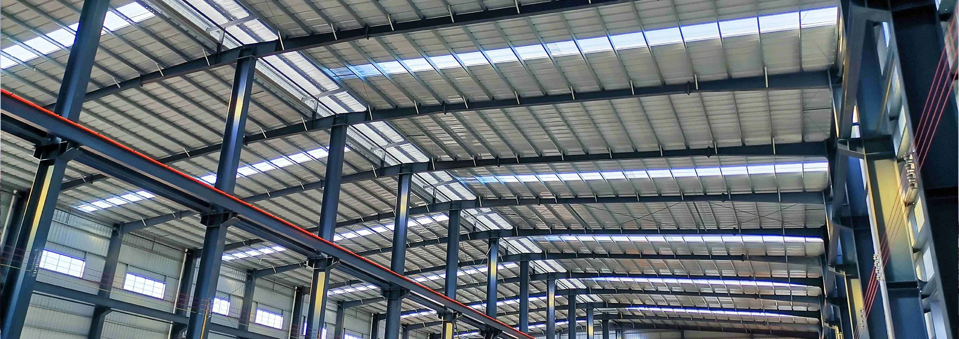 Edificios con estructura de acero y casas prefabricadas