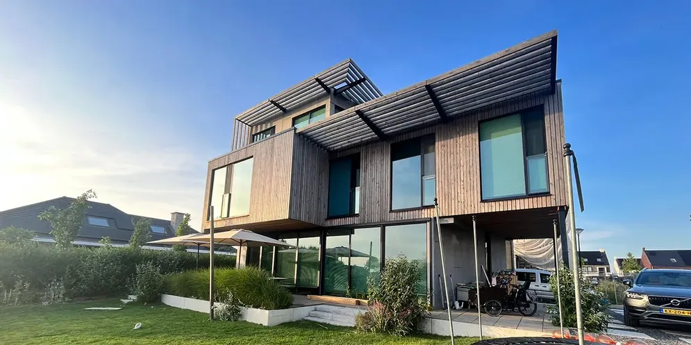 Edificio residencial de estructura de acero de tres plantas (Países Bajos)