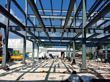 Proyecto de estructura de acero de varios pisos en Maldivas