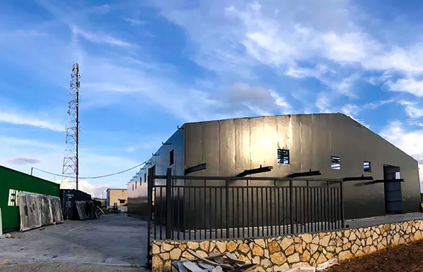 Proyecto de almacén con estructura metálica en Israel