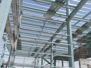 Almacén de acero de 1749m² con entrepiso (Doha, Qatar)